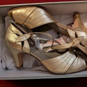 Memery 1930s Susan Gold Women's Heels 38